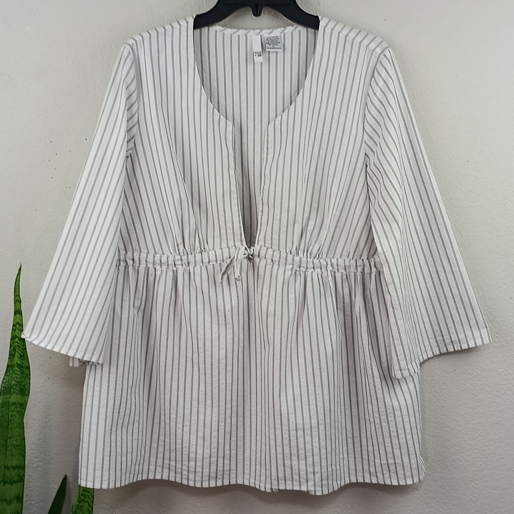 Sami & Jo Women's White and Black With Silver Metallic Thread  Striped Tunic L